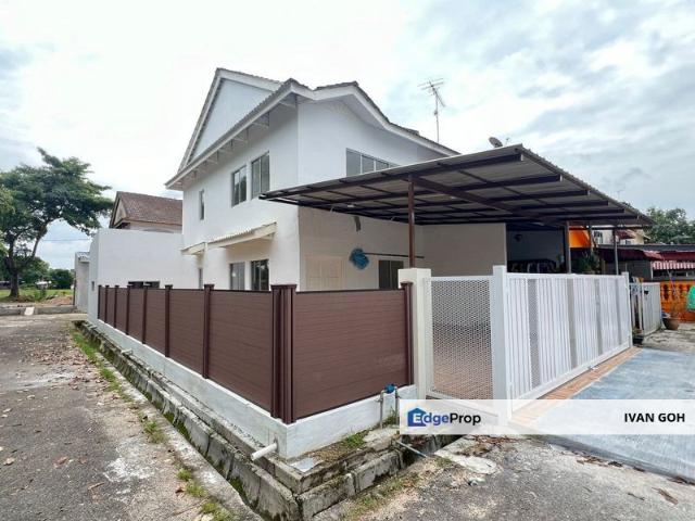 House for sale in Malaka