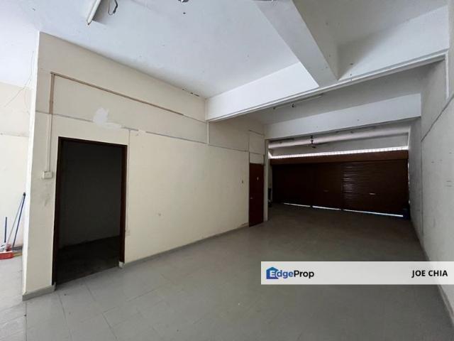Shop for rent in Bukit Ledang, Johor