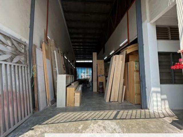 Warehouse for sale in Tebrau, Johor