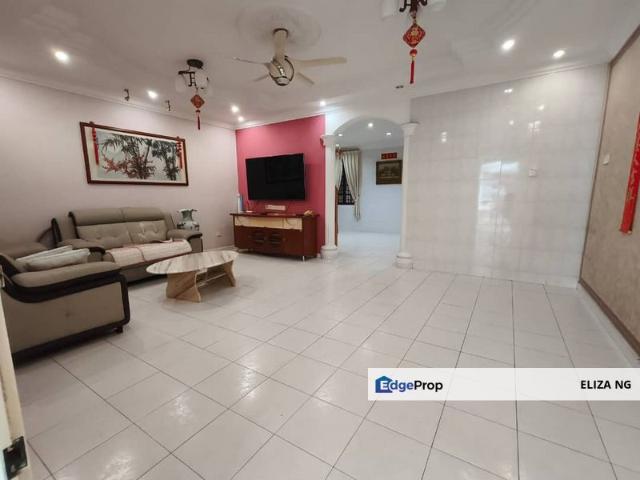 House for sale in Taman Daya, Tebrau