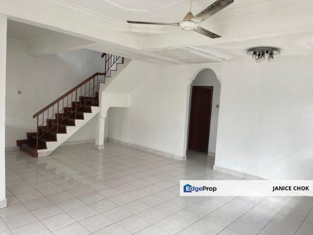 House for rent in Taman Daya, Tebrau