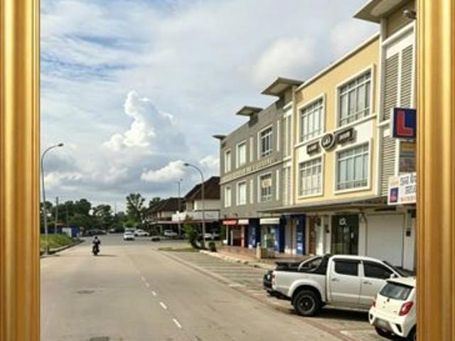 Shop for sale in Bukit Ledang, Johor