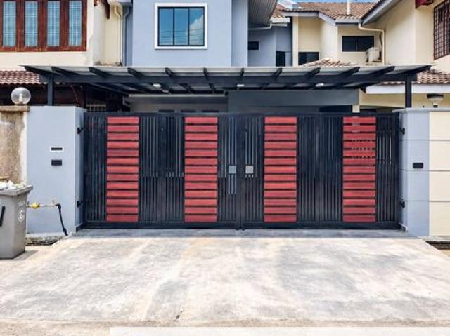 House for sale in Taman Daya, Tebrau