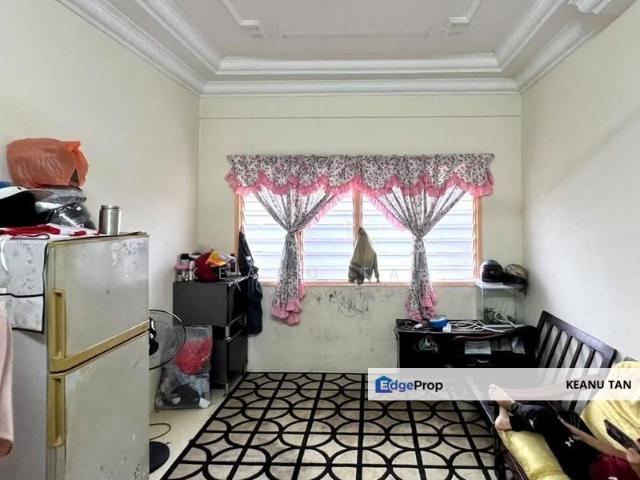 Flat for sale in Taman Daya, Tebrau