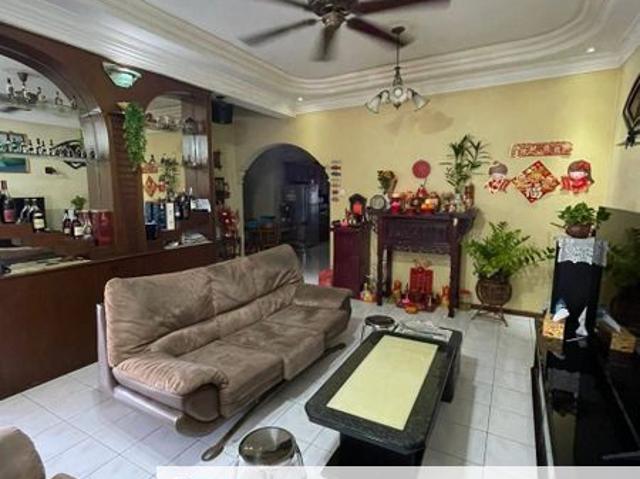 House for sale in Taman Daya, Tebrau