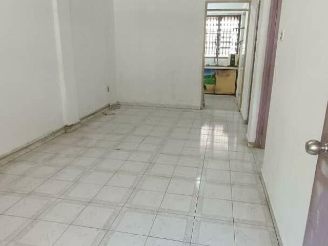Flat for sale in Tebrau, Johor