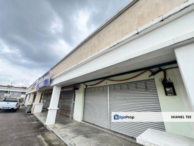 Shop for sale in Kluang, Johor
