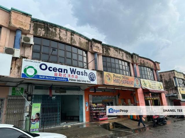Shop for sale in Kluang, Johor