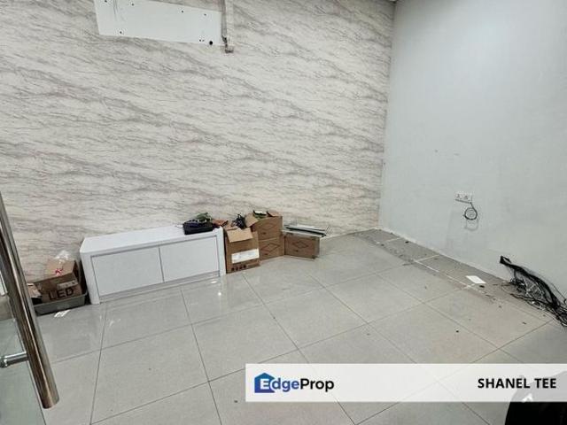 Shop for sale in Kluang, Johor