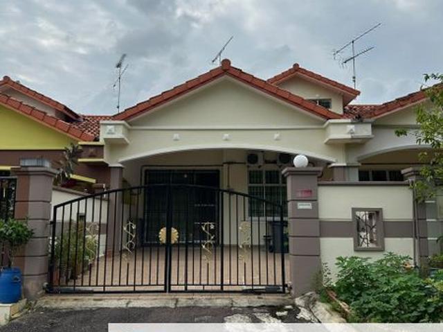 House for sale in Kluang, Johor