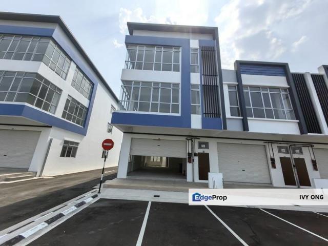 Shop for rent in Bukit Ledang, Johor