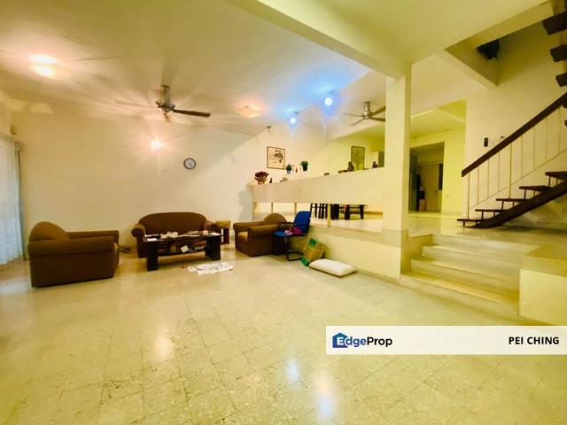 House for sale in Country Heights Damansara, Kuala Lumpur