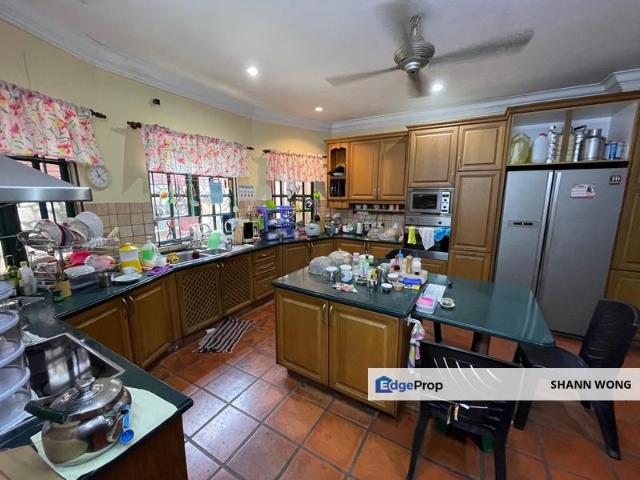 House for sale in Country Heights Damansara, Kuala Lumpur