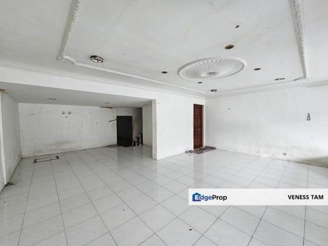 House for sale in Country Heights Damansara, Kuala Lumpur