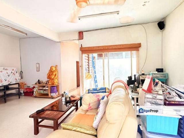 House for sale in Country Heights Damansara, Kuala Lumpur