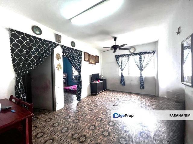 Flat for sale in Kajang, Langat