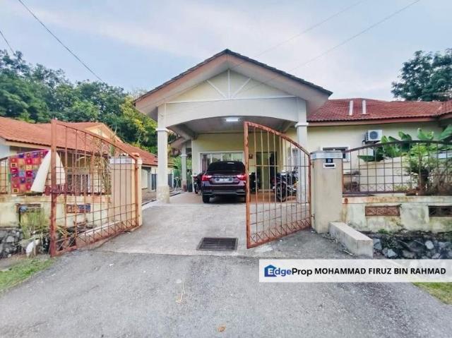 House for sale in Tanjong Sepat, Selangor