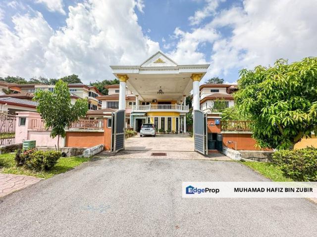 House for sale in Malaka