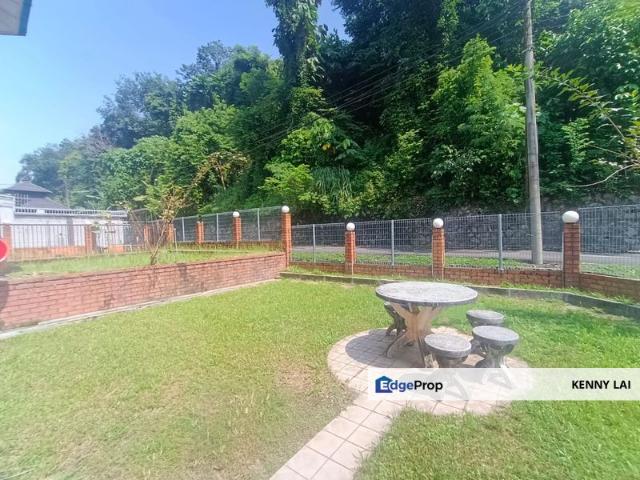 House for rent in Malaka