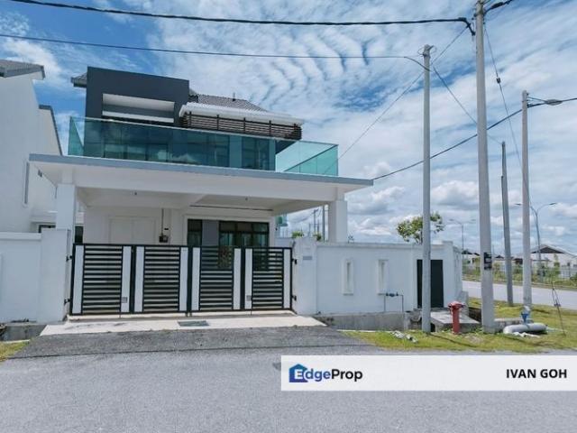 House for sale in Malaka