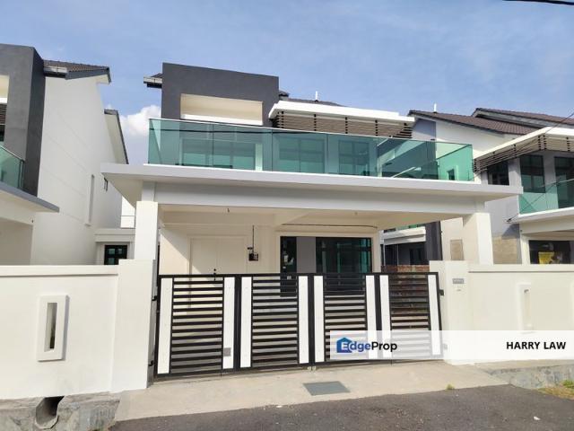 House for sale in Malaka