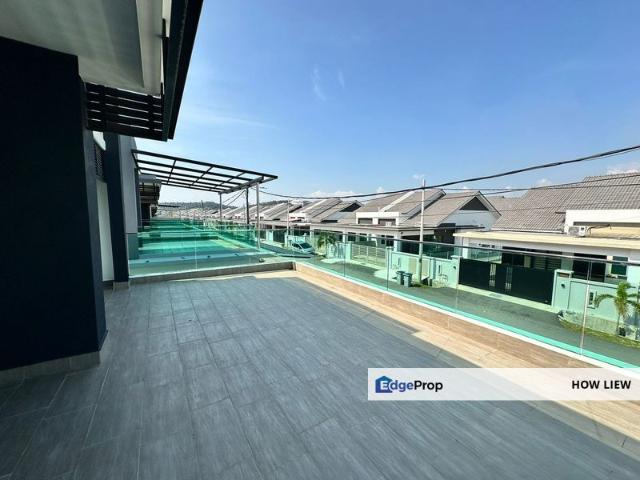 House for sale in Malaka