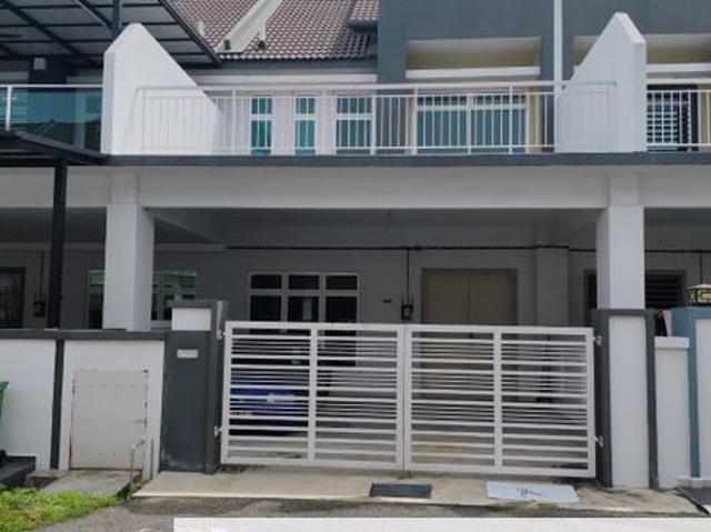 House for sale in Malaka