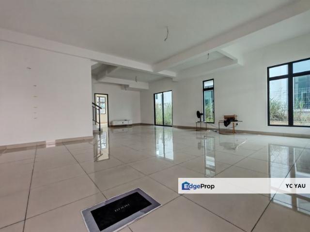 House for sale in Malaka