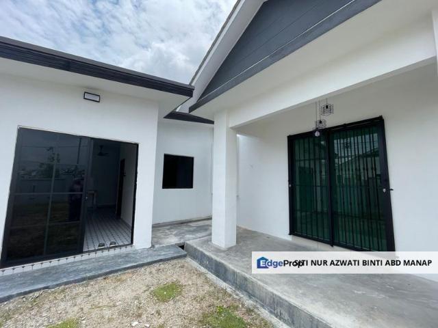 House for rent in Malaka