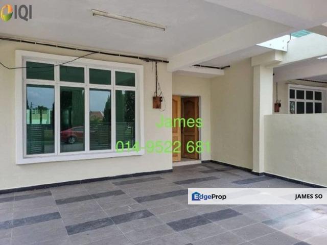 House for sale in Malaka