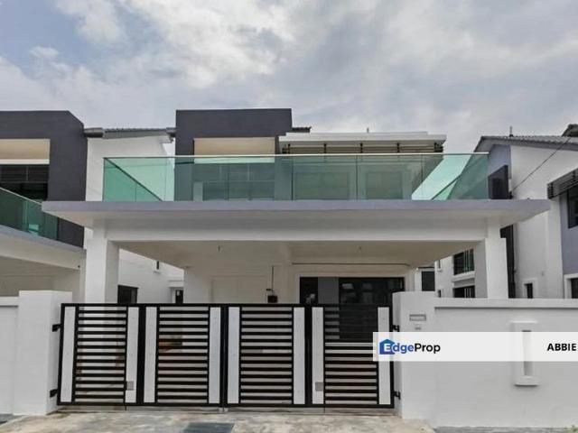 House for sale in Malaka