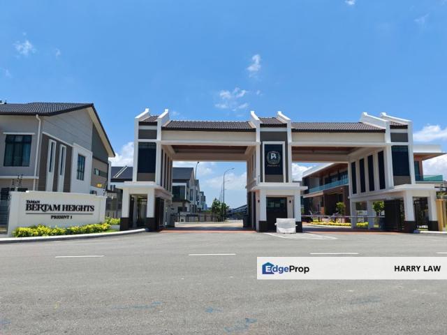 House for rent in Malaka