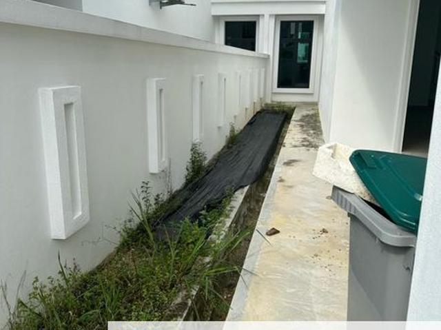 House for sale in Malaka