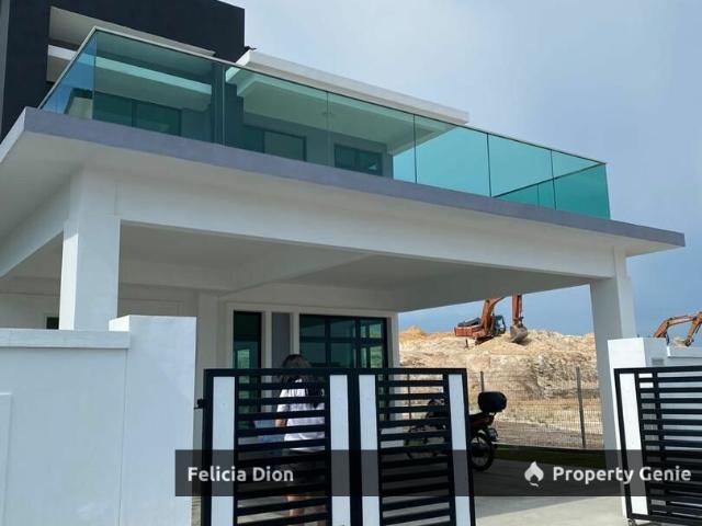 Residential House for sale in Malaka