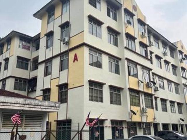Flat for sale in Ulu Tiram, Johor