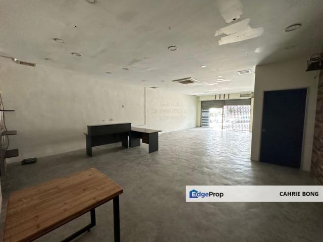 Shop for rent in Taman Desa Cemerlang, Johor Bahru
