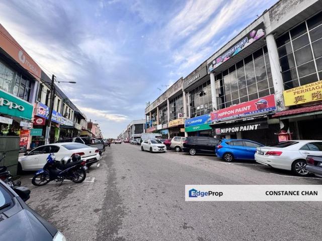 Shop for sale in Johor