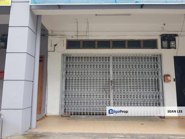 Shop for rent in Bukit Ledang, Johor