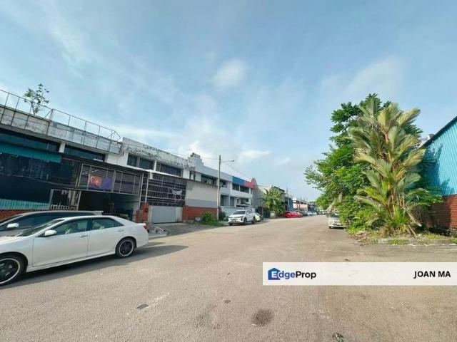 Warehouse for rent in Ulu Tiram, Johor Bahru