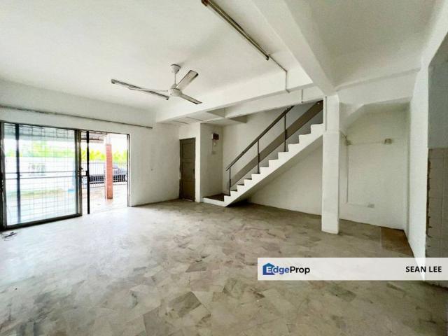 Warehouse for rent in Pasir Gudang, Johor