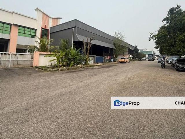 Warehouse for rent in Ulu Tiram, Johor Bahru