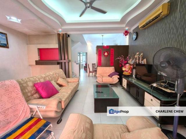 House for sale in Ulu Tiram, Johor Bahru