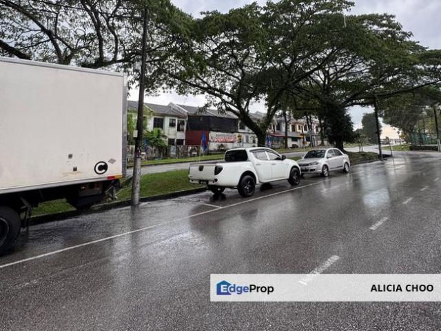 Shop for sale in Johor
