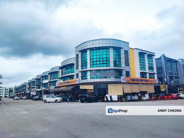 Shop for sale in Johor