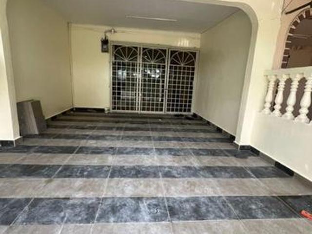 Terraced House for sale in Ulu Tiram, Johor