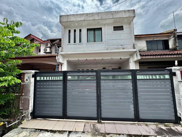 Terraced House for sale in Ulu Tiram, Johor