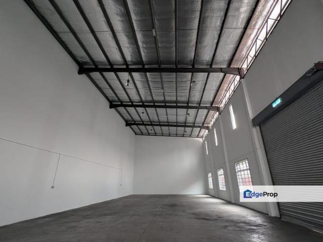 Warehouse for rent in Ulu Tiram, Johor