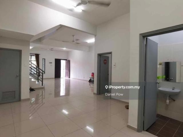 House for rent in Malaka