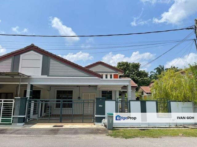 House for sale in Durian Tunggal, Malaka