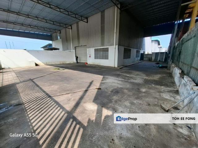 Warehouse for sale in Senai, Kulai